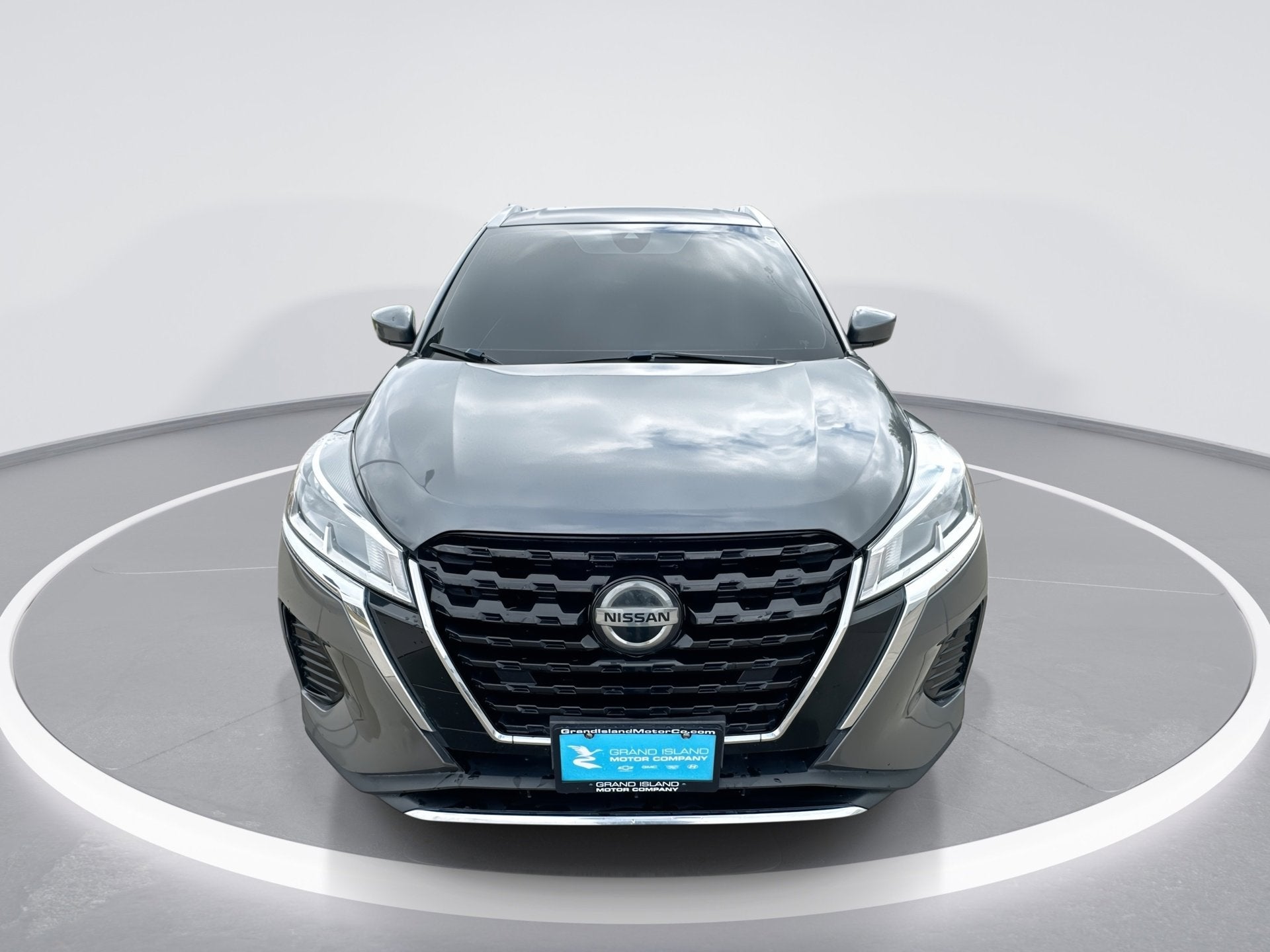 2021 Nissan Kicks — rear three-quarter view